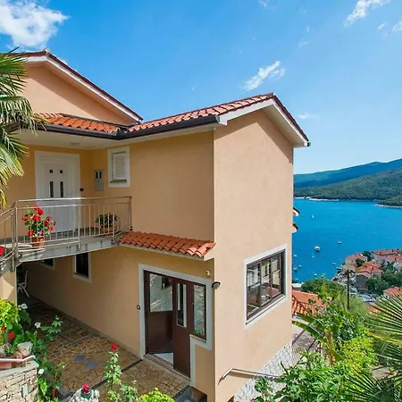 Apartment Maria Rabac
