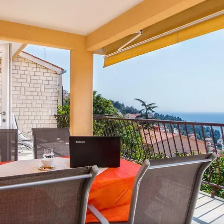 Maria Apartman Rabac